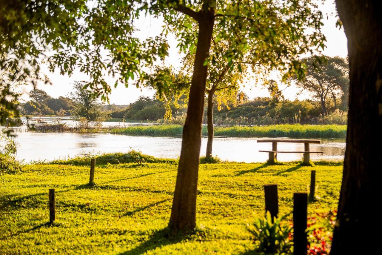 Zambezi Mubala Campsite Katima Mulilo Eksteriør bilde