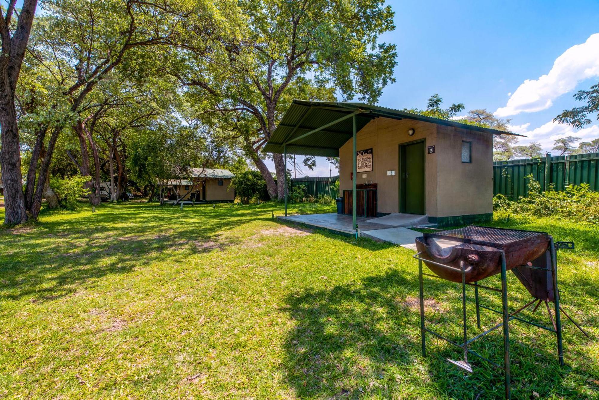 Zambezi Mubala Campsite Katima Mulilo Rom bilde